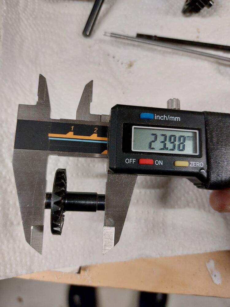 Normaali 24mm spoolin leveys oli liikaa