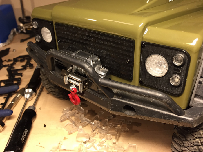 dinko_grille_no_lights.jpg