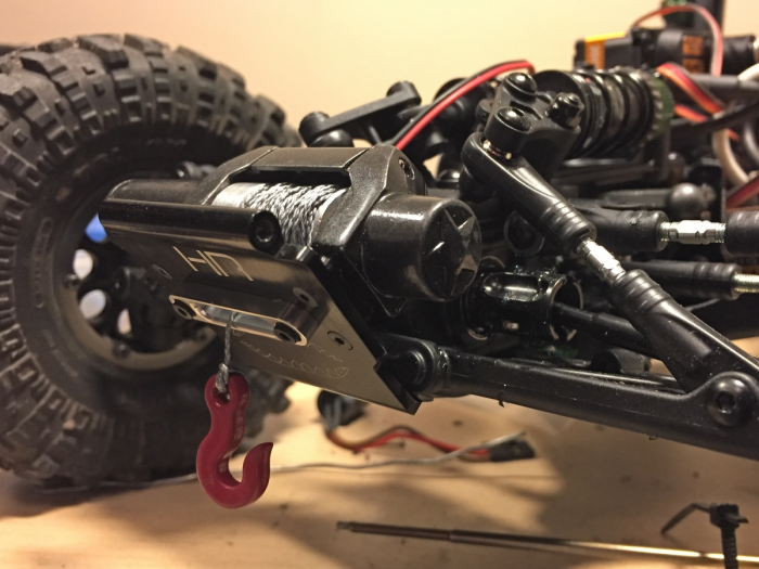 twh2_winch_mounted.jpg