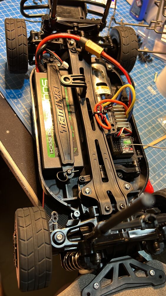 Tt-01e tamiya rekka sarjan kilpuri