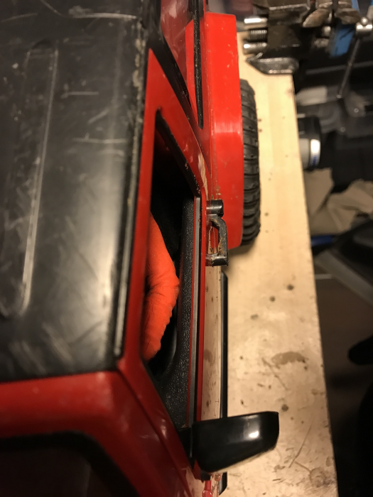 tiretuck.jpg