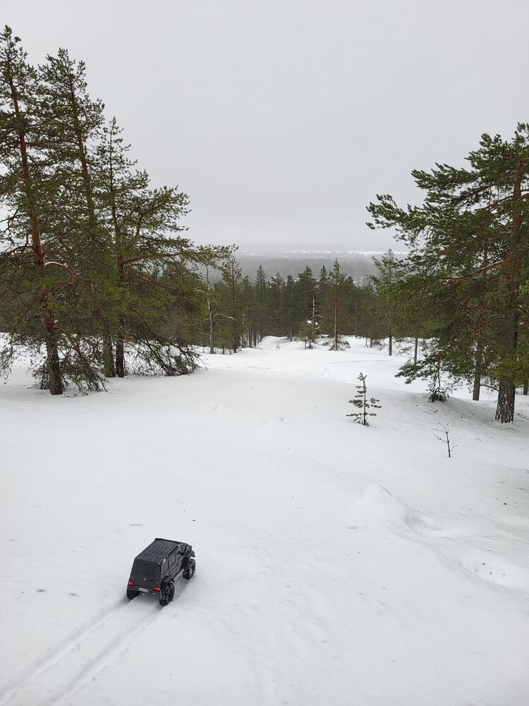Ja hyvin näytti kantavan ja kulkevan.