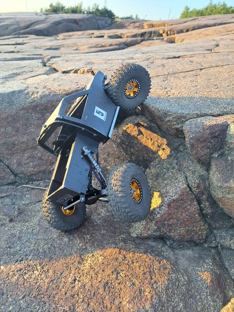 Tässä kuvassa perän jousto taltioitu toivotussa tilassaan.