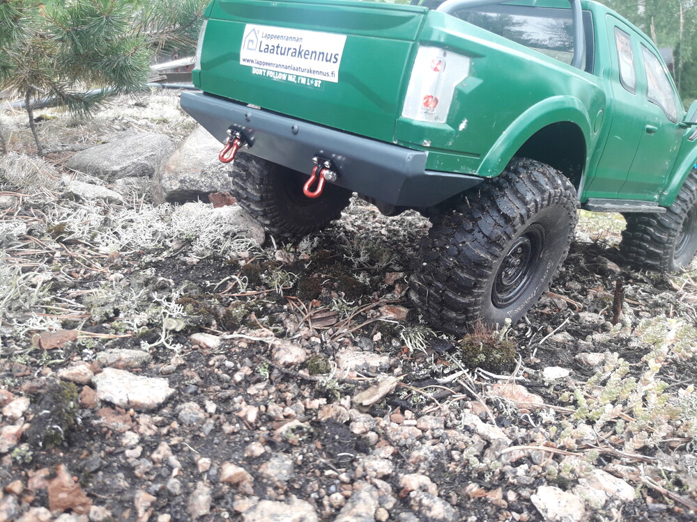 Kuvatus takaata (ylläri)