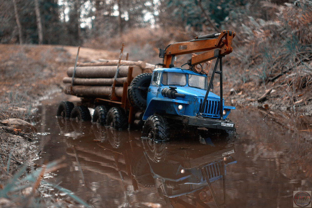 Ural 4320 Autumn.JPG