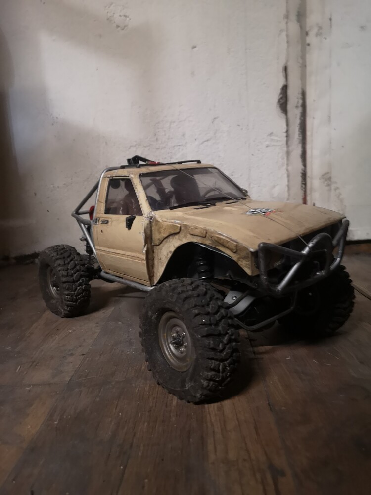 Axial SCX10 Hilux Truggy Sidewinder 3 HH 5-Slot 15t Crawlmaster Sport