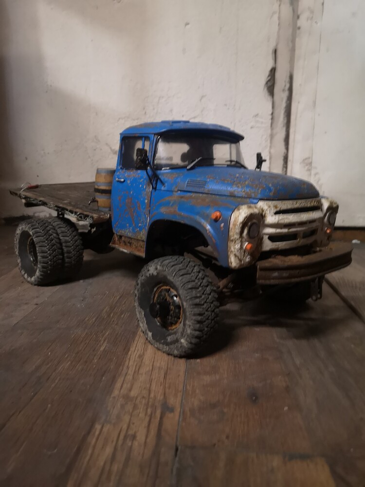 Axial SCX10 Full leafsprung ZIL130 1/12 HW1080 HH 5-Slot 20t Crawlmaster Sport