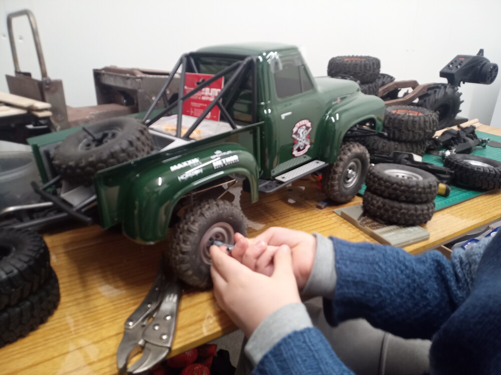 F100_002.jpg