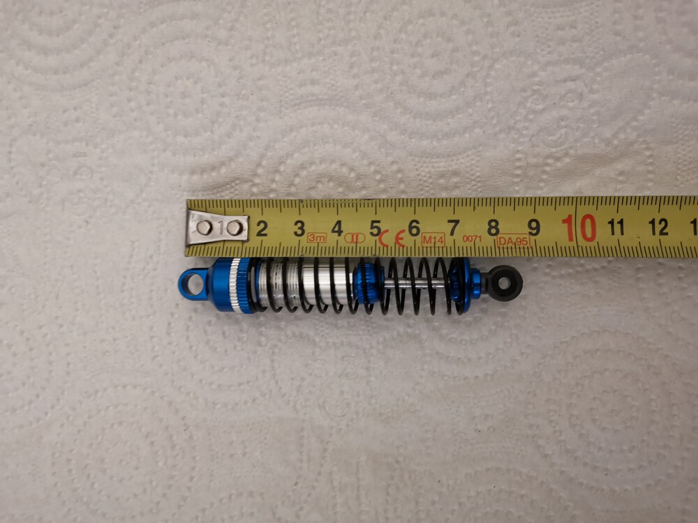 Rajoitettu iskari 82mm